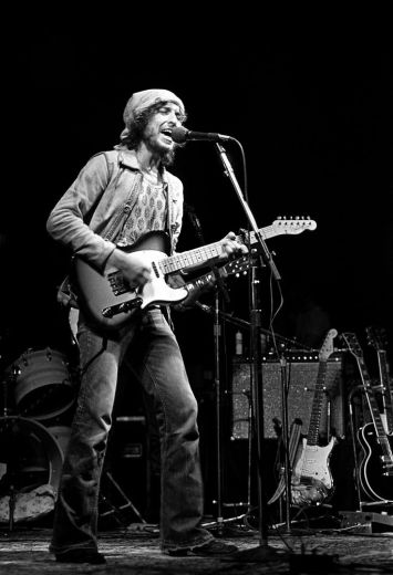 5ed8074b392014cc1c44c46b2032d387--rolling-thunder-music-concerts