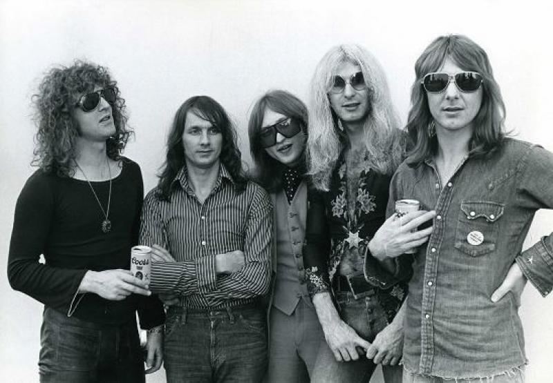 11416_mottthehoople_alltheyoungdudes